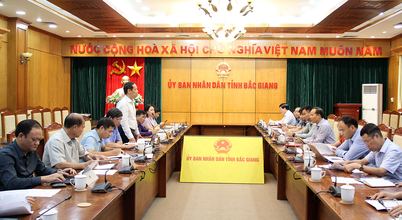 Toàn cảnh buổi làm việc.