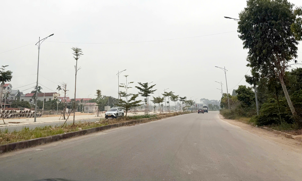 Hạ tầng kinh tế - xã hội xã Tân Dĩnh ngày càng khang trang, hiện đại