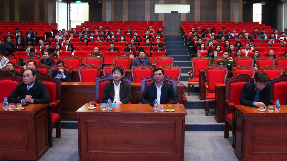 Các đại biểu dự hội nghị công bố Quy hoạch chung đô thị Bắc Giang, tỉnh Bắc Giang đến năm 2045, tỷ lệ 1/10.000.