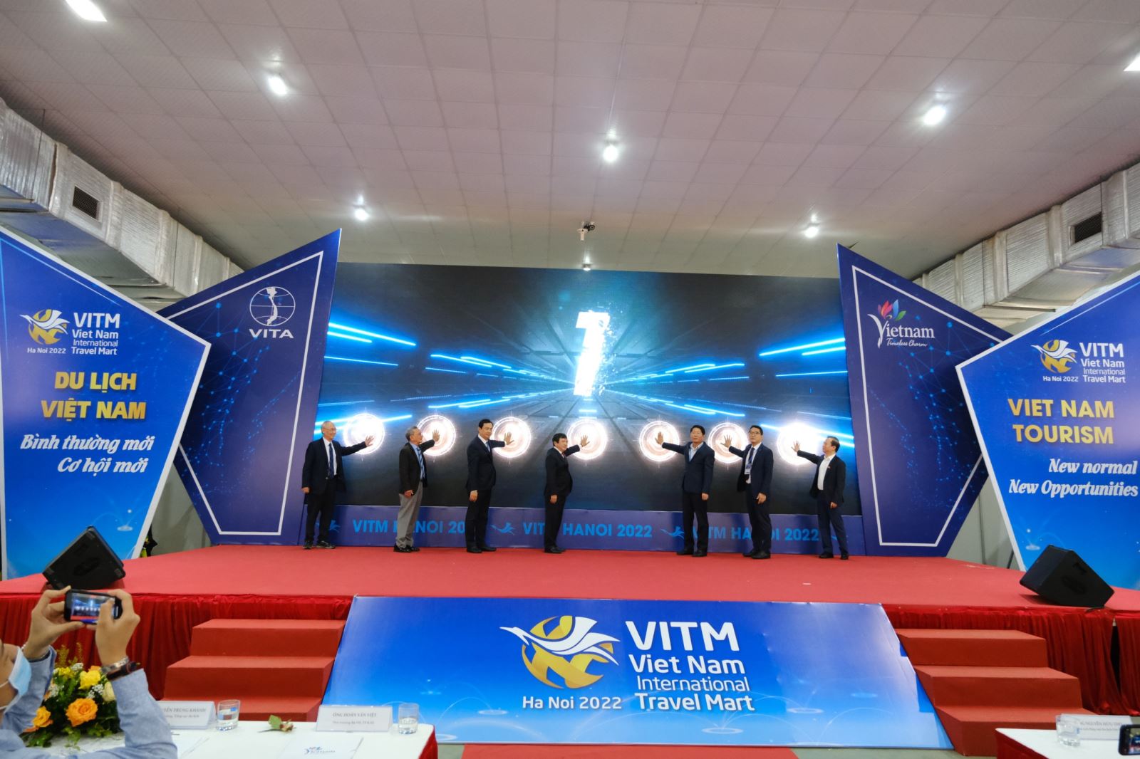 Khai mạc hội chợ VITM 2022.