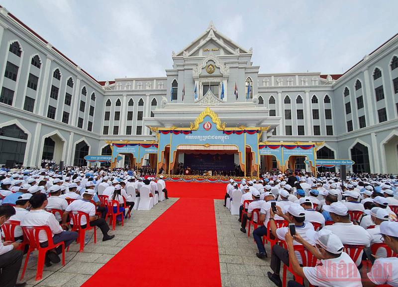 Mít-tinh kỷ niệm 71 năm Ngày thành lập Đảng Nhân dân Campuchia.