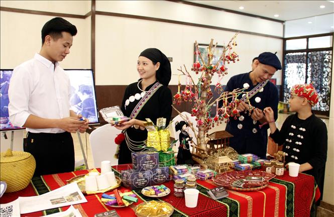 Quầy giới thiệu sản phẩm du lịch của Thái Nguyên.