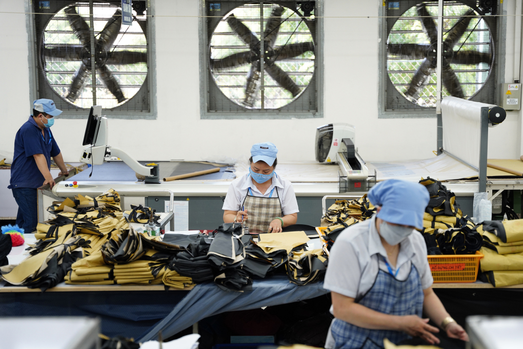 Công nhân làm việc tại Công ty cổ phần Dệt may 29/3, Đà Nẵng, tháng 6/2024.