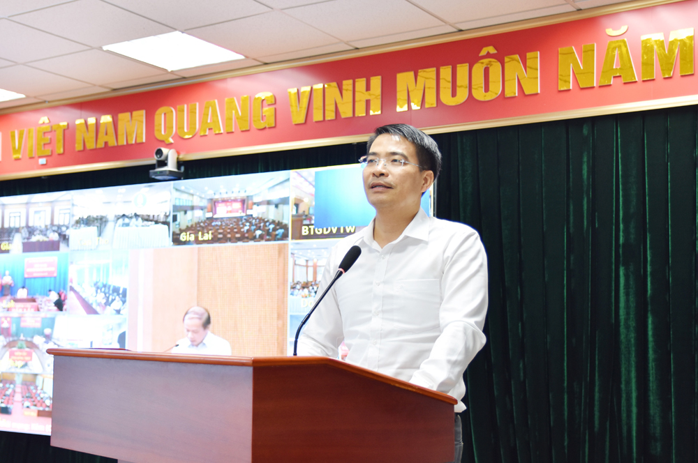 Đồng chí Thân Văn Nghiệp chủ trì hội nghị tại điểm cầu tỉnh Bắc Ninh.