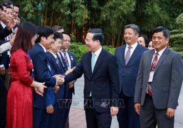 Chủ tịch nước Võ Văn Thưởng với các đại biểu. Ảnh: Thống Nhất/TTXVN