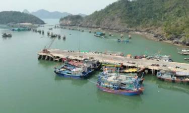 Nhiều tỉnh cấm biển. Ảnh minh họa