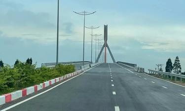 Cầu Đồng Việt đã hoàn thành và thông xe.