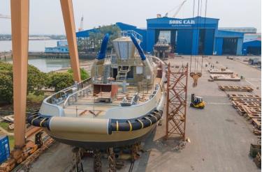 Sản phẩm tàu đóng mới tại Công ty Cổ phần Đóng tàu Sông Cấm. Ảnh: TẠ HẢI