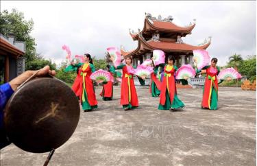 Được thành lập từ năm 2022 với 30 thành viên, đến nay Câu lạc bộ Chèo xã Vũ Bình ( huyện Kiến Xương) đã có khoảng 100 thành viên. Ảnh: Thế Duyệt/TTXVN