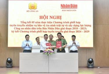 Bộ Công an và Báo Nhân Dân ký kết Chương trình phối hợp tuyên truyền giai đoạn 2024-2029. (Ảnh: Báo Nhân Dân)