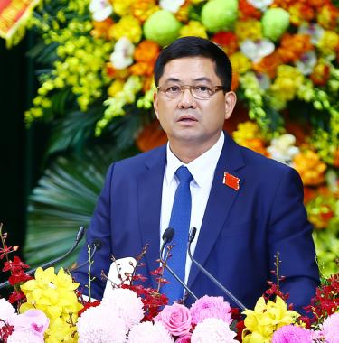 Đồng chí Nguyễn Hồng Thái phát biểu nhận nhiệm vụ.