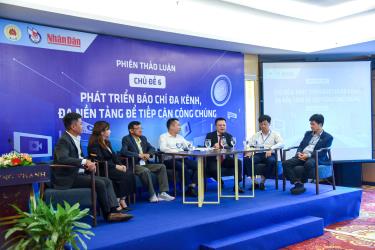 “Phát triển báo chí đa kênh, đa nền tảng để tiếp cận công chúng” là chủ đề của Hội thảo diễn ra chiều 12/11 trong khuôn khổ Hội nghị nâng cao chất lượng nội dung báo Đảng toàn quốc,