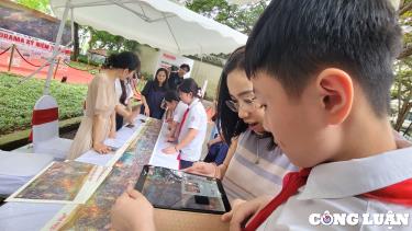 Nhà báo Thi Uyên - Báo Nhân Dân cho biết: